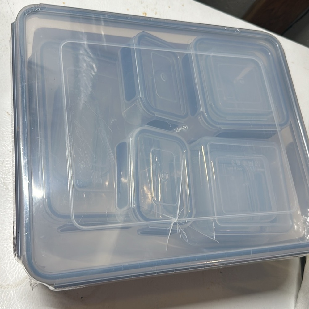 Anko
10-Pack Rectangle Clip Containers - Picture 2 of 4